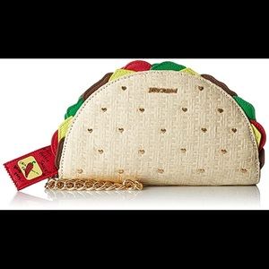 BETSEY JOHNSON TACO PURSE
